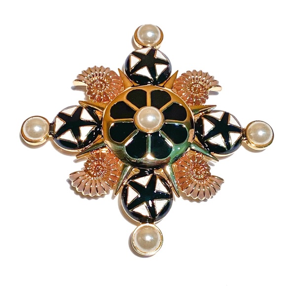 RARE Hutton Wilkinson Balinese “Eye of the Idol” “Ball Orientale” Figure Brooch - Picture 3 of 10